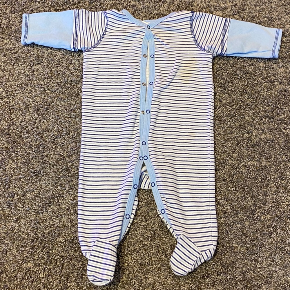 Vitamins babies onesie size 9 months